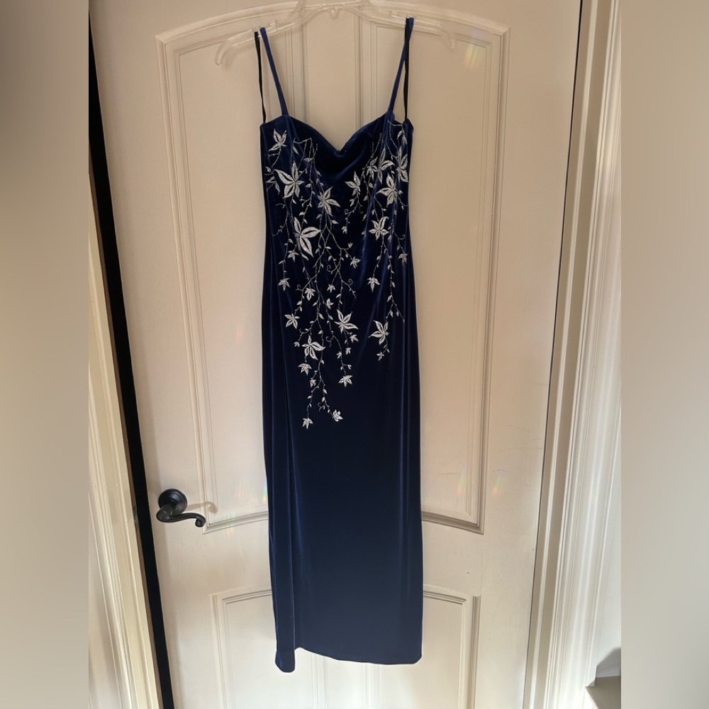 Stretchy blue velvet gown